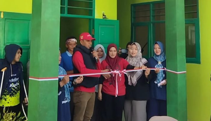 Sambut HUT RI Ke-79, Guru dan siswa MTs. Riyadlurrohmah Memeriahkan dengan Jalan Sehat dan Perlombaan Edukatif