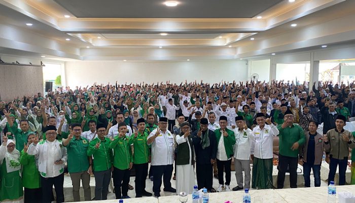 Hadiri Konsolidasi Pemenangan Cecep – Asep, Cipasung dan Miftahul Huda Tegaskan Dukung Paslon Cecep – Asep