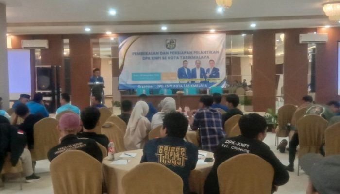 DPD KNPI Kota Tasikmalaya Berikan Pembekalan kepada Para DPK KNPI Se Kota Tasikmalaya DPD KNPI Kota Tasikmalaya Berikan Pembekalan kepada Para DPK KNPI Se Kota Tasikmalaya
