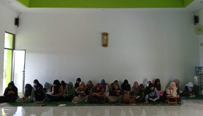 Doa’ Bersama untuk Negeri, Khotam Al-Qur’an & Bakti sosial