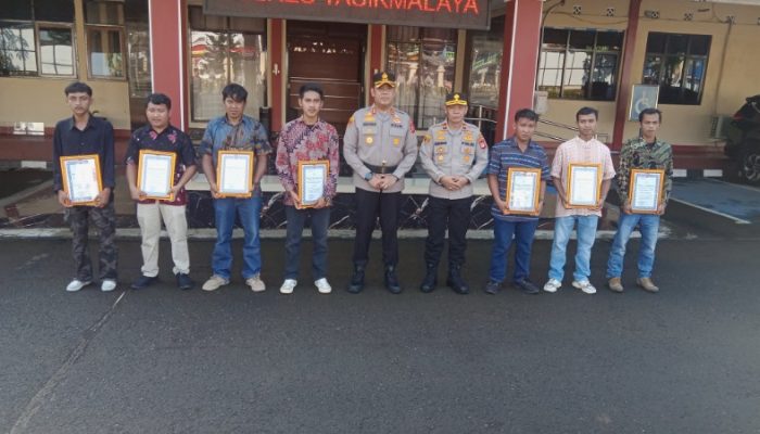 52 Anggota Polisi dan 7 Warga Salawu dapat Penghargaan dari Kapolres Tasikmalaya
