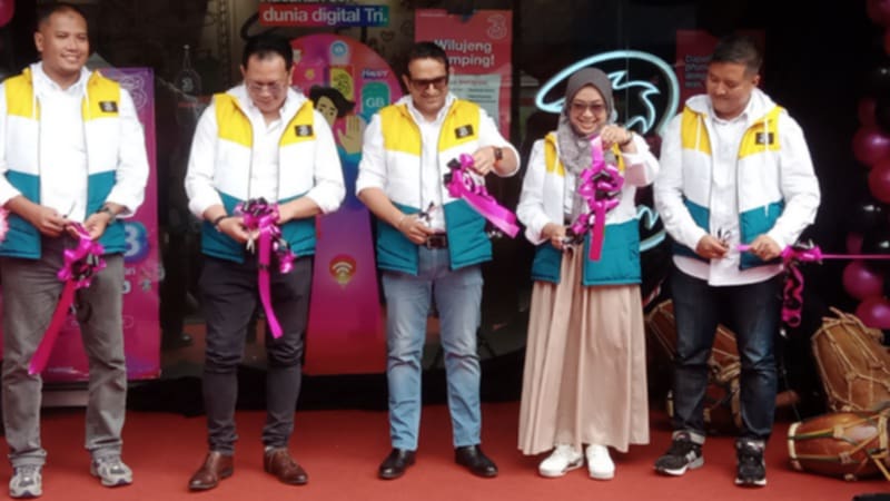 Perkuat Layanan Tri di Priangan Timur, 3Store Kini Hadir Lagi di Tasikmalaya