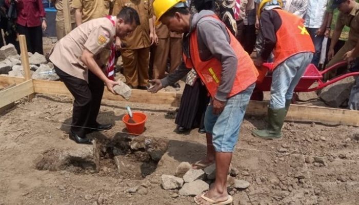 Penantian Panjang Warga Bungursari Segera Terwujud, SMA N 11 Tasikmalaya Mulai Dibangun Penantian Warga Bungursari Segera Terwujud, SMA N 11 Tasikmalaya Mulai Dibangun
