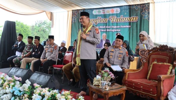 Pesan Kapolres Ciamis Untuk Masyarakat Cihaurbeuti pada Pengajian Bulanan