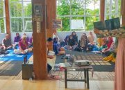 Workshop Membaca Nyaring Bagi Kader PKK Desa dan Orang Tua Siswa Jaga Ekosistem Gerakan Literasi