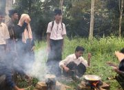 Peringati Hari Santri, Sejumlah Santri dan Siswa SMK Gelar “Demo” Liwet Bersama