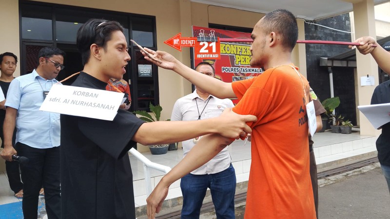 Kasus Penganiyaan Terhadap Istri Direkontruksi, Pelaku Gelap Mata Ditolak Rujuk
