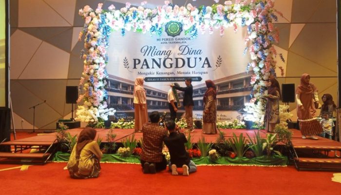55 Siswa Ikuti Pelepasan MI Persis Gandok, Berikut Pesan Kepala Sekolah MI