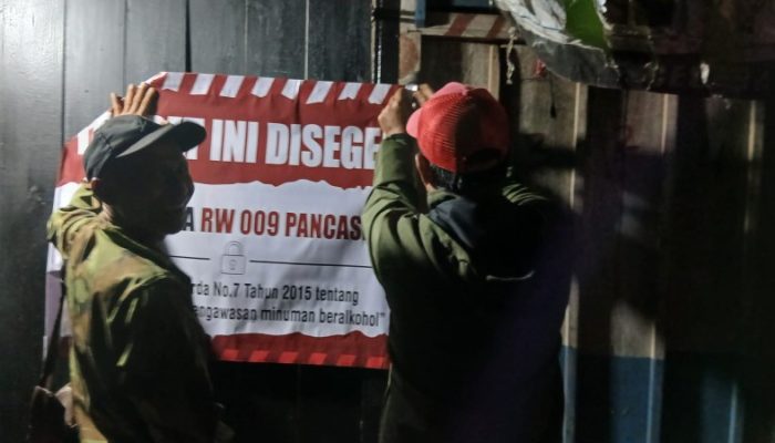 Geram, Kerap Kali Kotori Wilayahnya Warga Segel Bandar Miras Berdalih kios Jamu di Tasikmalaya