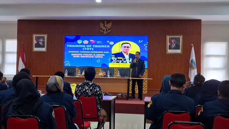 OJK Tasikmalaya Ajak Organisasi Kepemudaan Waspadai Judol dan Pinjol Ilegal