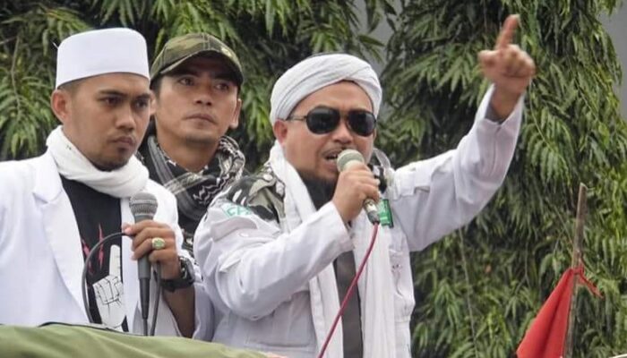 Ulama Tasikmalaya desak Polda Metro Jaya segera tangkap pelaku pelecehan Al Quran di acara musik di Jakarta