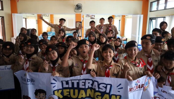 OJK Tasikmalaya edukasi pelajar Pramuka cerdas kelola keuangan